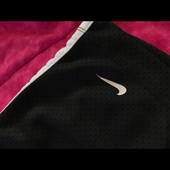 Nike Running Shorts (M 8-10) - Picture 3 of 3